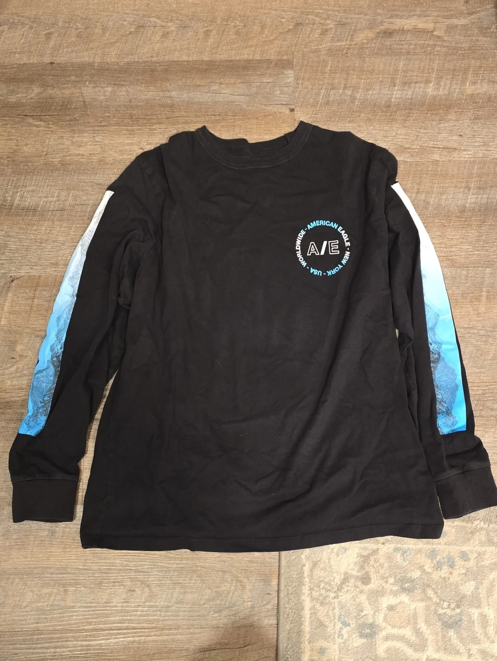 Men's American Eagle Outfitters Black Long Sleeve Tee